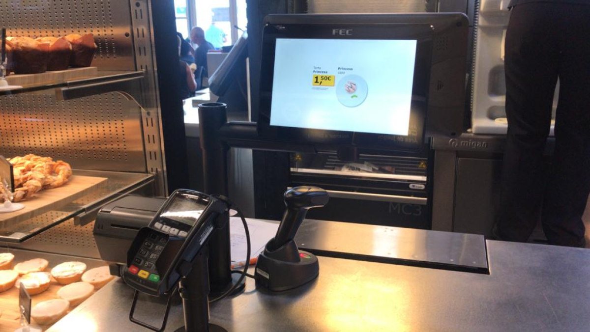 Techpole installs a point of sale mount at the Ikea in the Canary Island. 