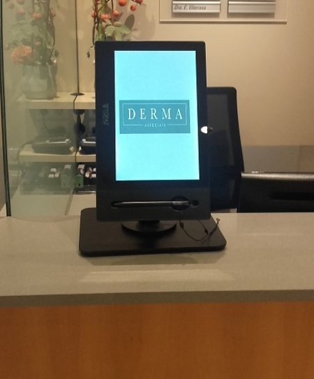 Teknon Hospital in Barcelona has chosen our TOPAZ tablet stand for pacient data protection 