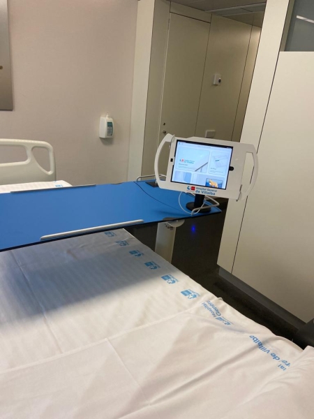 Tablet mount designed for the main Hospitals in Barcelona and Madrid